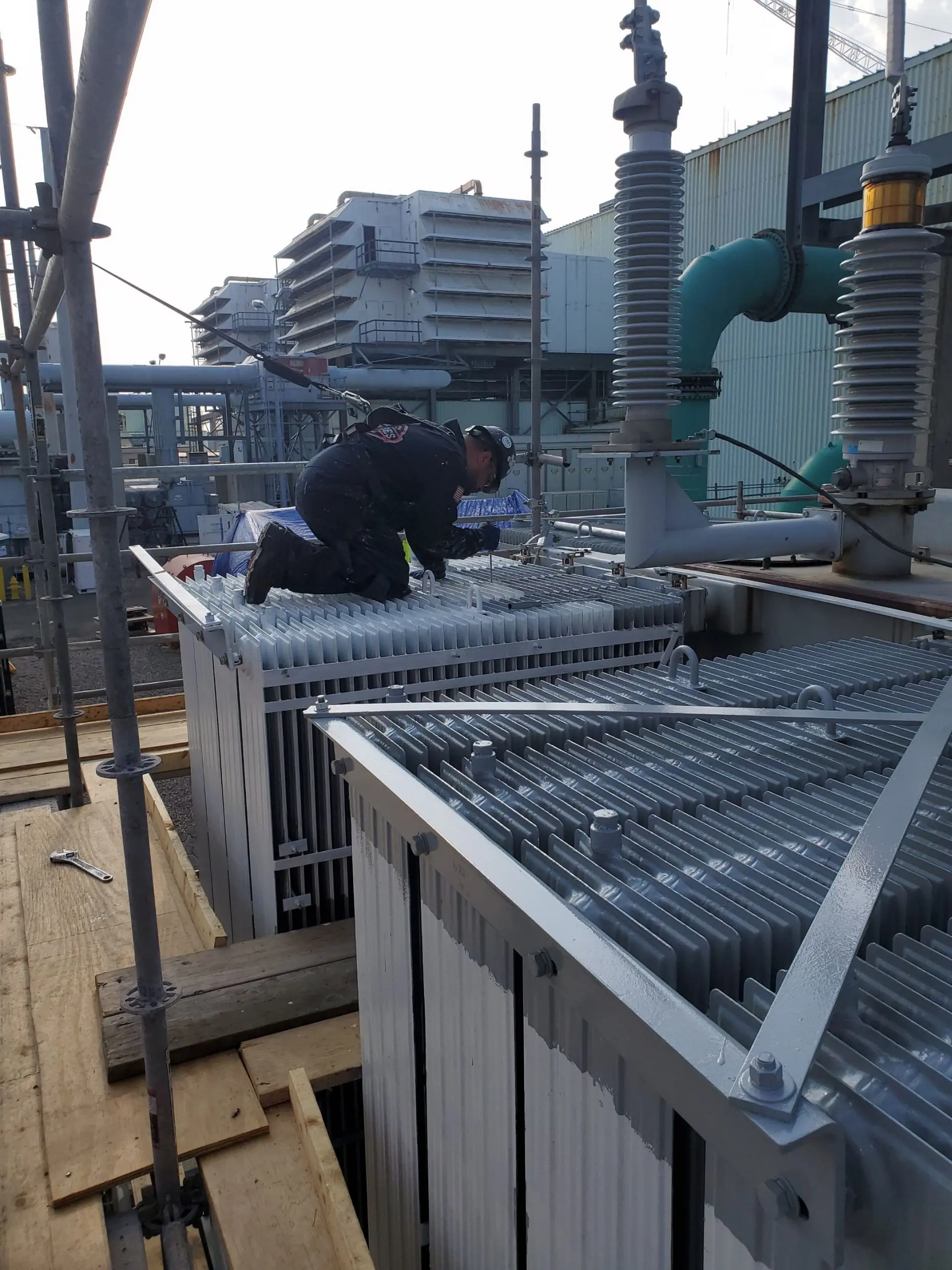 surface preparation and protective coating restoration for power transformer